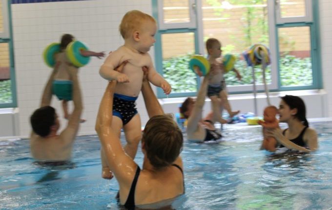 Babyschwimmen - 5. Tag - Singkreis